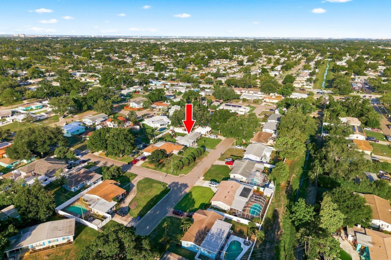 5648 33rd Avenue N, Saint Petersburg, FL 33710 Photo