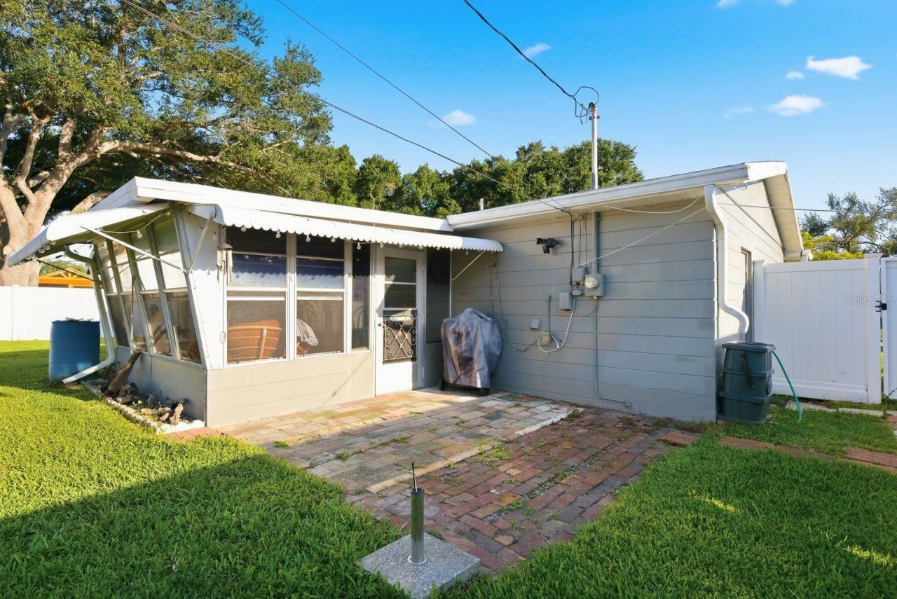 5648 33rd Avenue N, Saint Petersburg, FL 33710 Photo