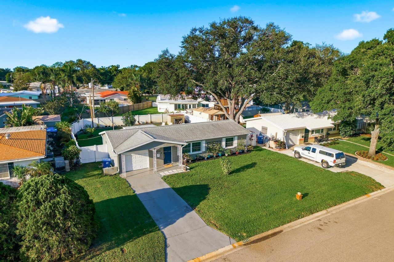 5648 33rd Avenue N, Saint Petersburg, FL 33710 Photo