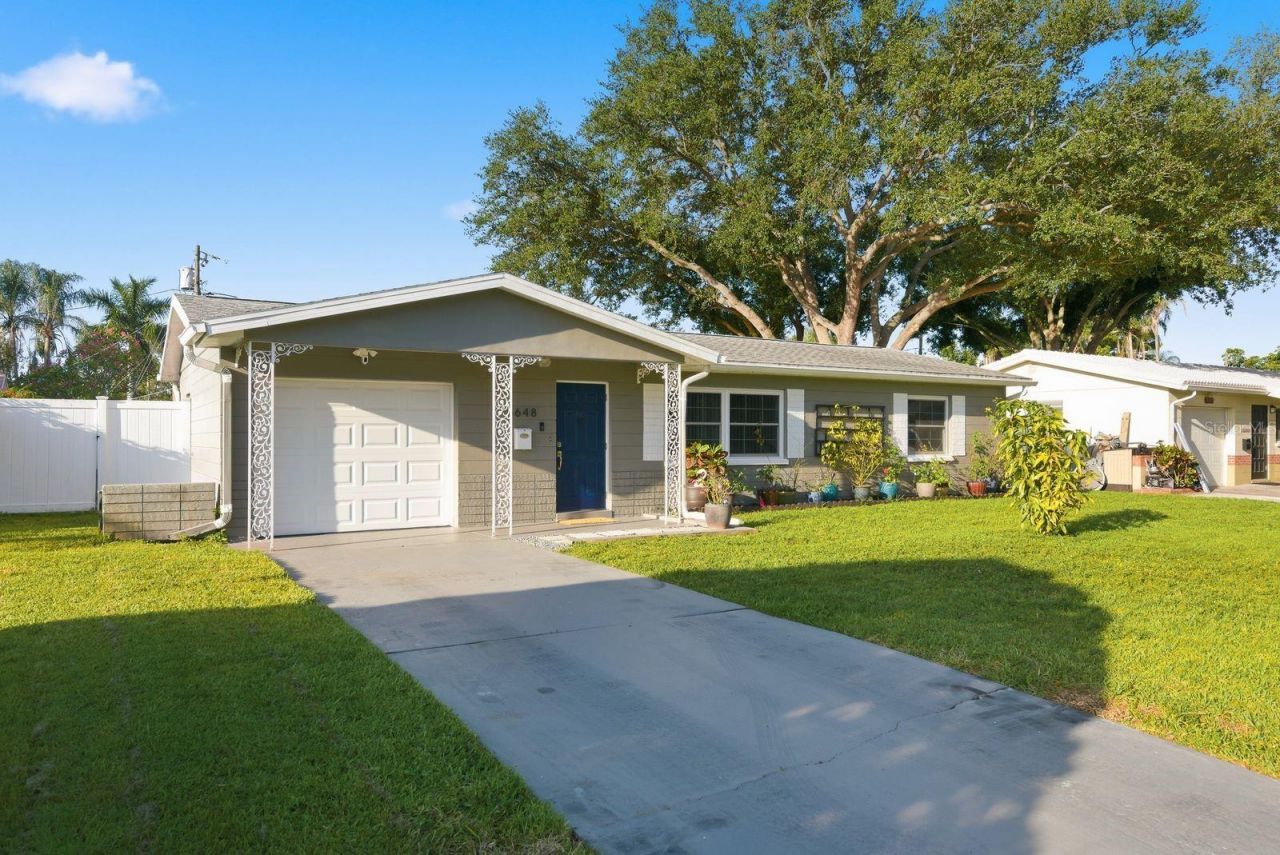 5648 33rd Avenue N, Saint Petersburg, FL 33710 Photo