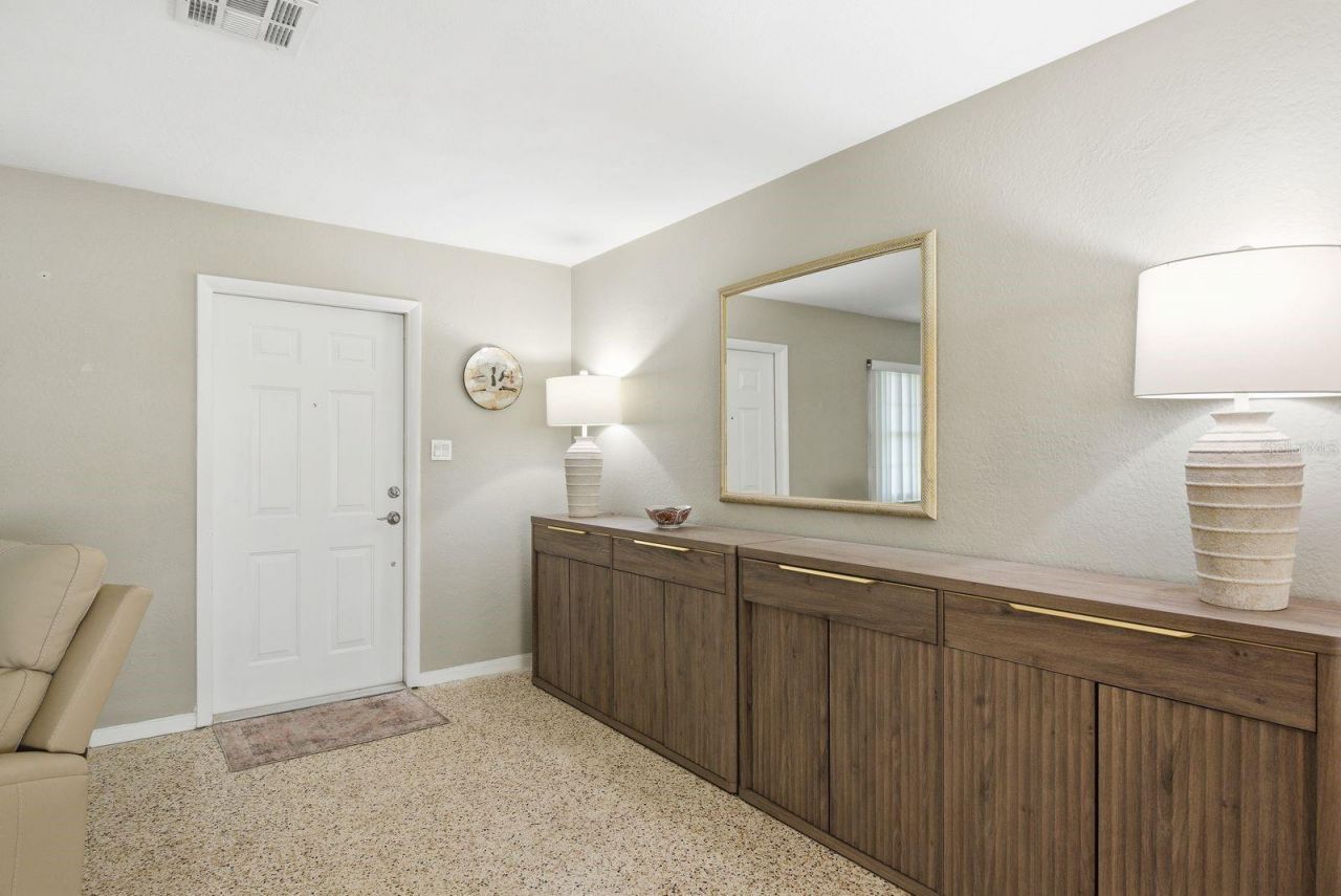 5648 33rd Avenue N, Saint Petersburg, FL 33710 Photo