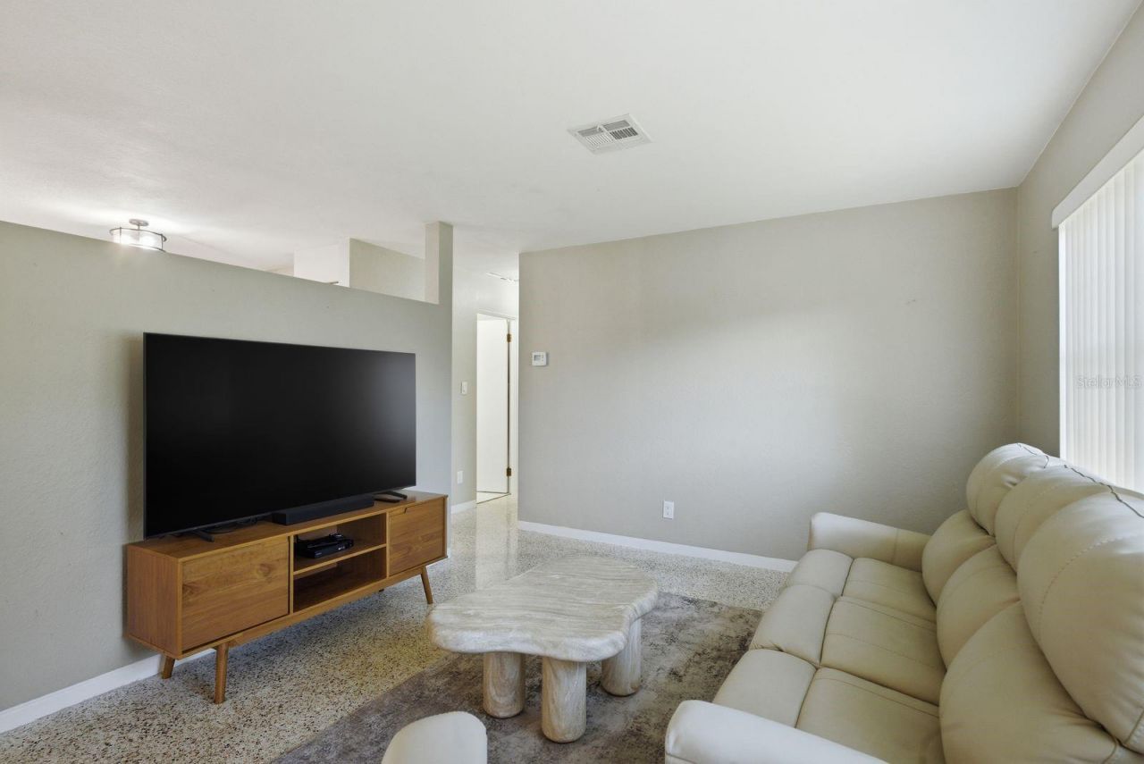 5648 33rd Avenue N, Saint Petersburg, FL 33710 Photo