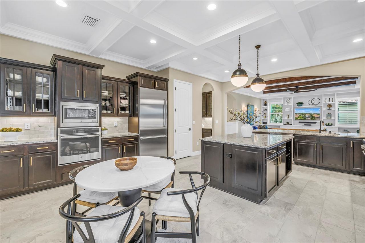 6237 Signature Pointe Lane, Bradenton, FL 34210 Photo