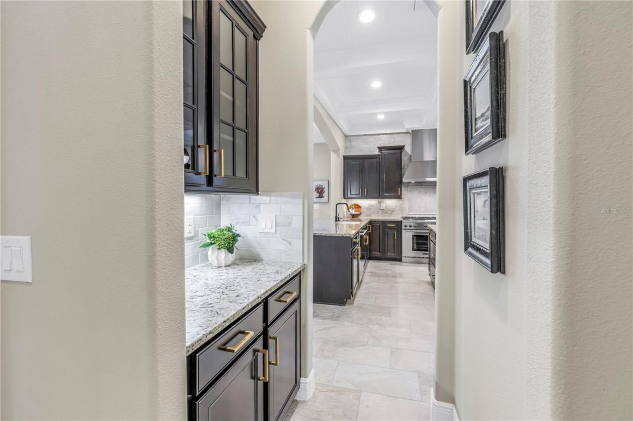 6237 Signature Pointe Lane, Bradenton, FL 34210 Photo