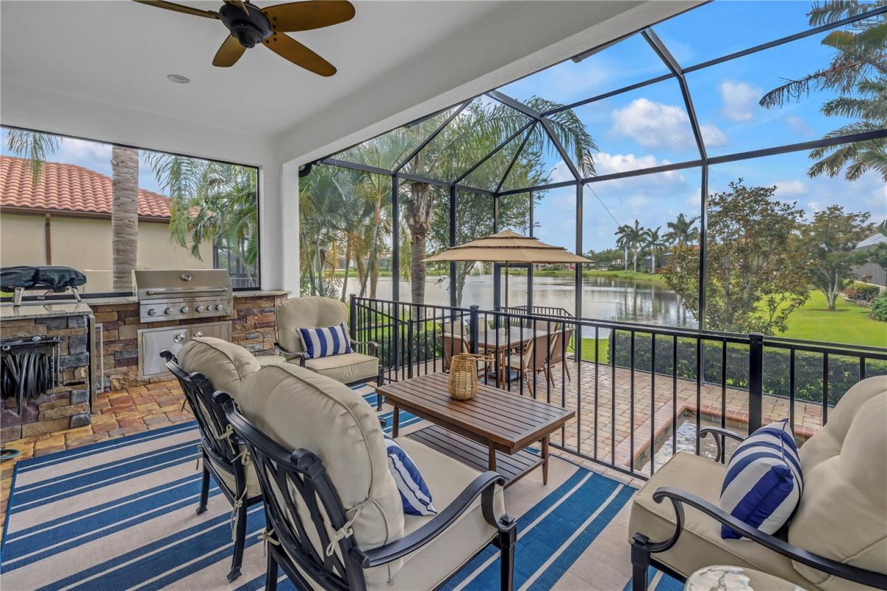 6237 Signature Pointe Lane, Bradenton, FL 34210 Photo