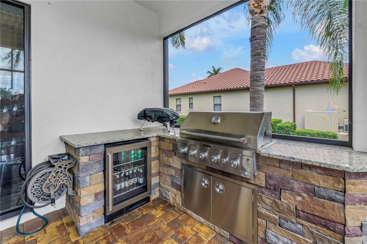 6237 Signature Pointe Lane, Bradenton, FL 34210 Photo