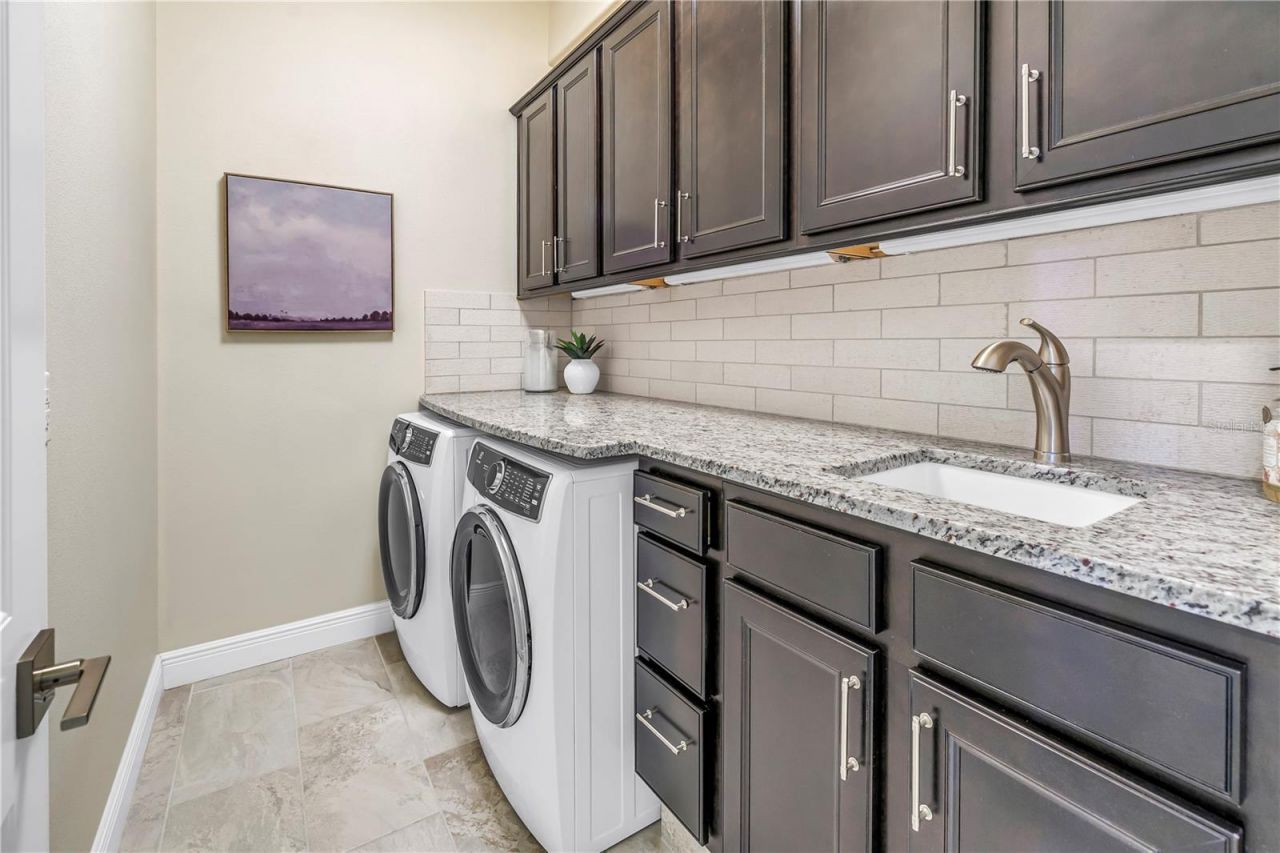 6237 Signature Pointe Lane, Bradenton, FL 34210 Photo