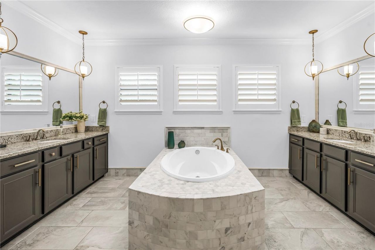 6237 Signature Pointe Lane, Bradenton, FL 34210 Photo