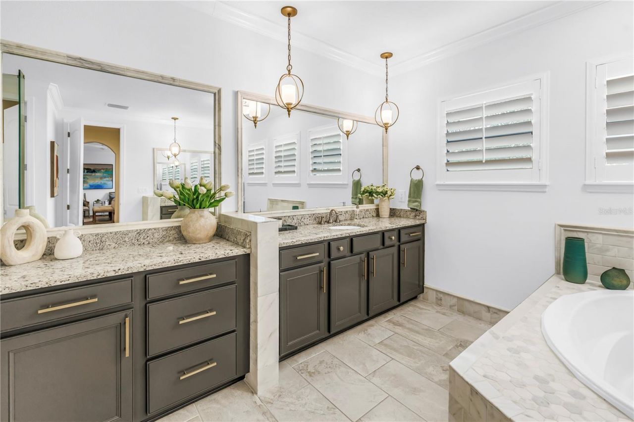 6237 Signature Pointe Lane, Bradenton, FL 34210 Photo