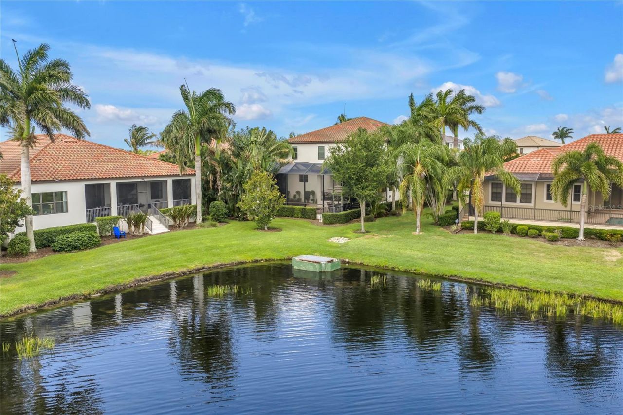 6237 Signature Pointe Lane, Bradenton, FL 34210 Photo