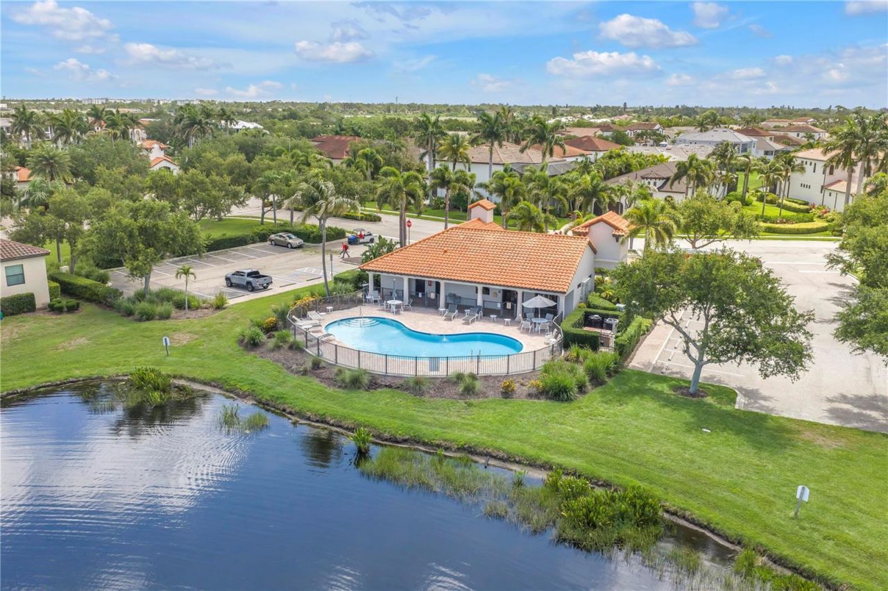 6237 Signature Pointe Lane, Bradenton, FL 34210 Photo