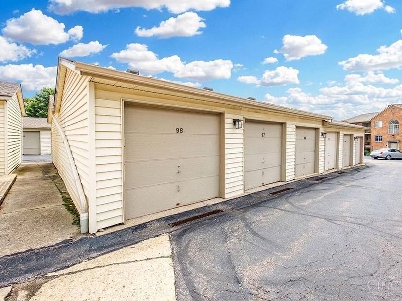 1570 Gelhot Drive, Unit 112, Fairfield, OH 45014 Photo 4