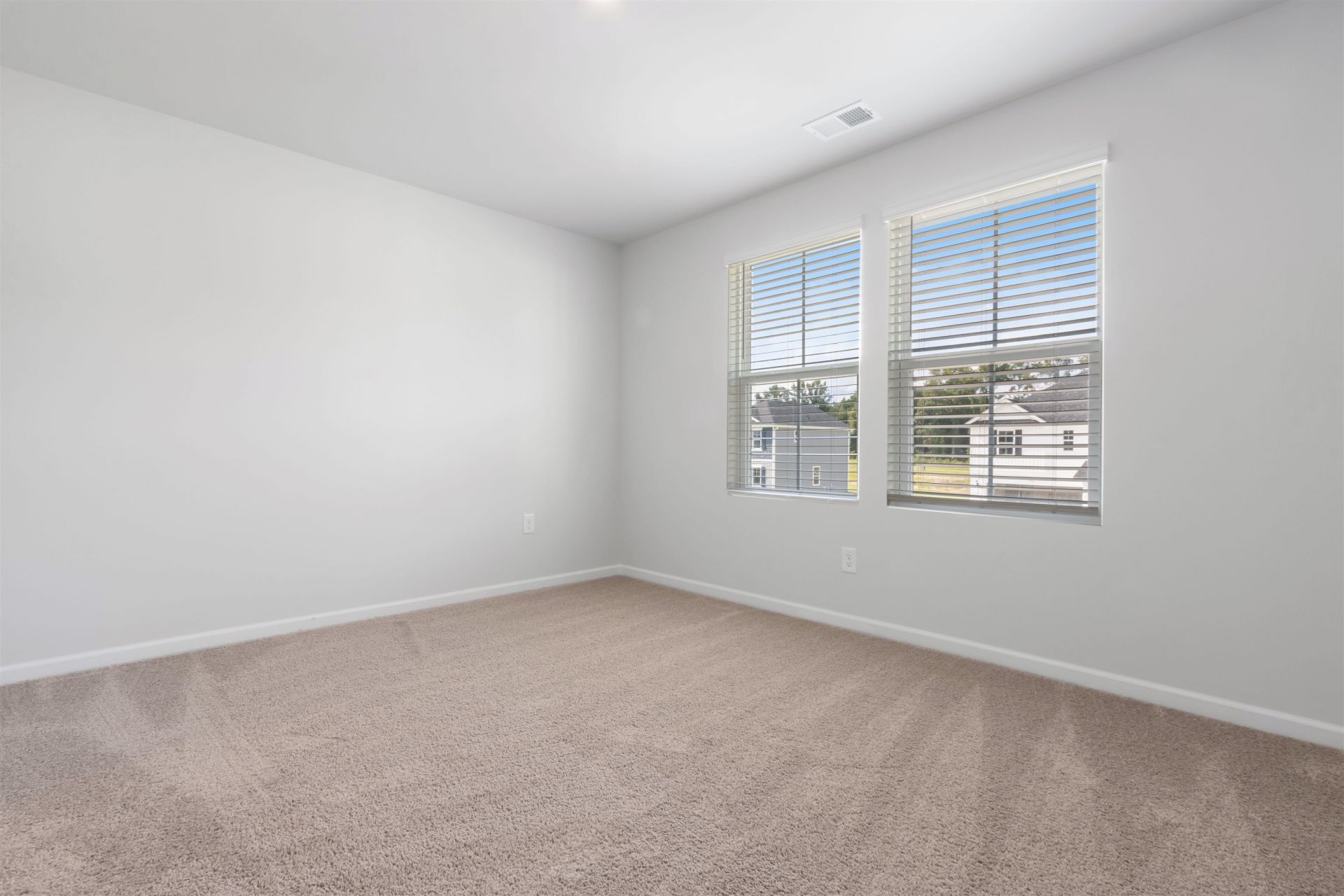 964 Caswell Dr. Photo 32