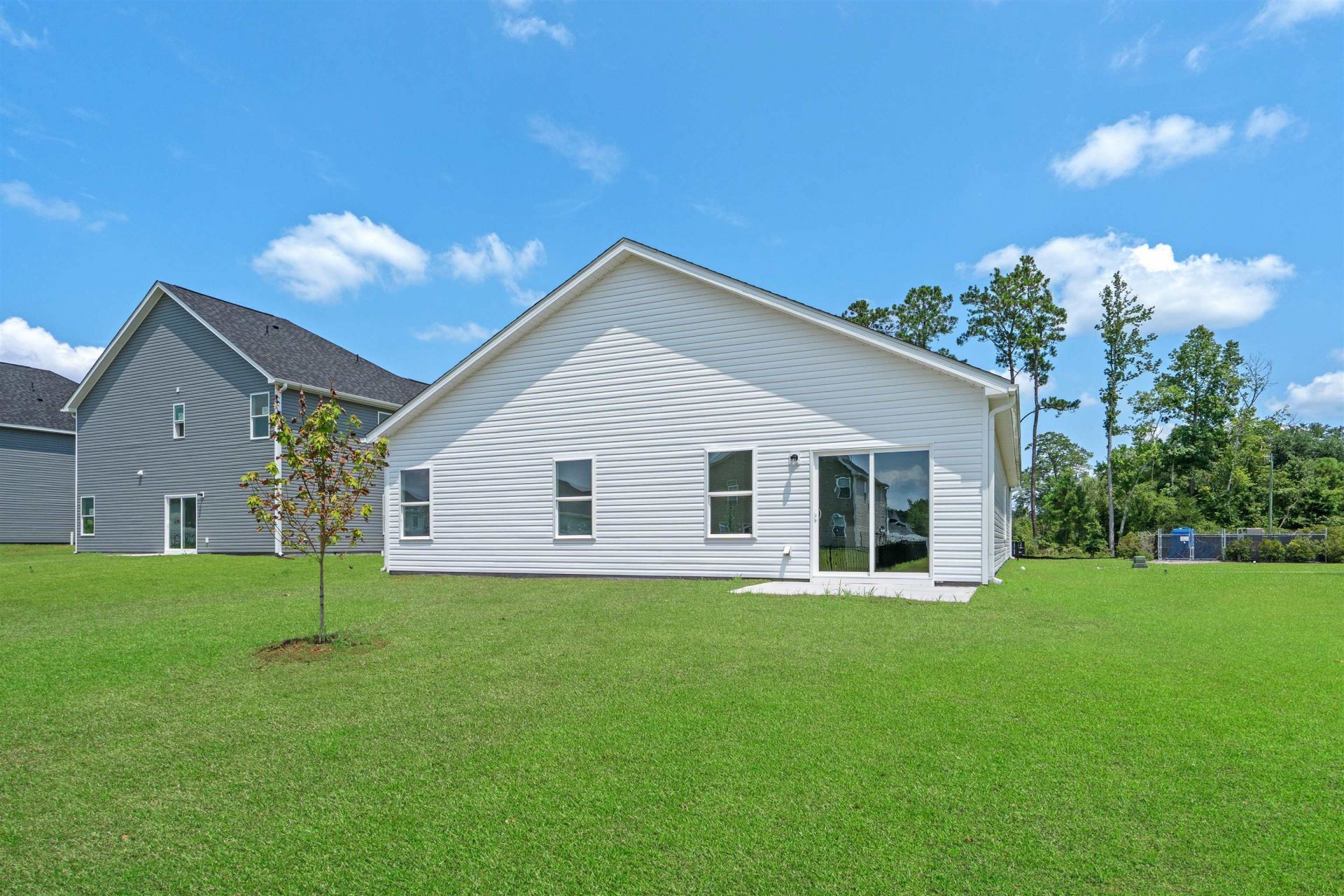 960 Caswell Dr. Photo 6