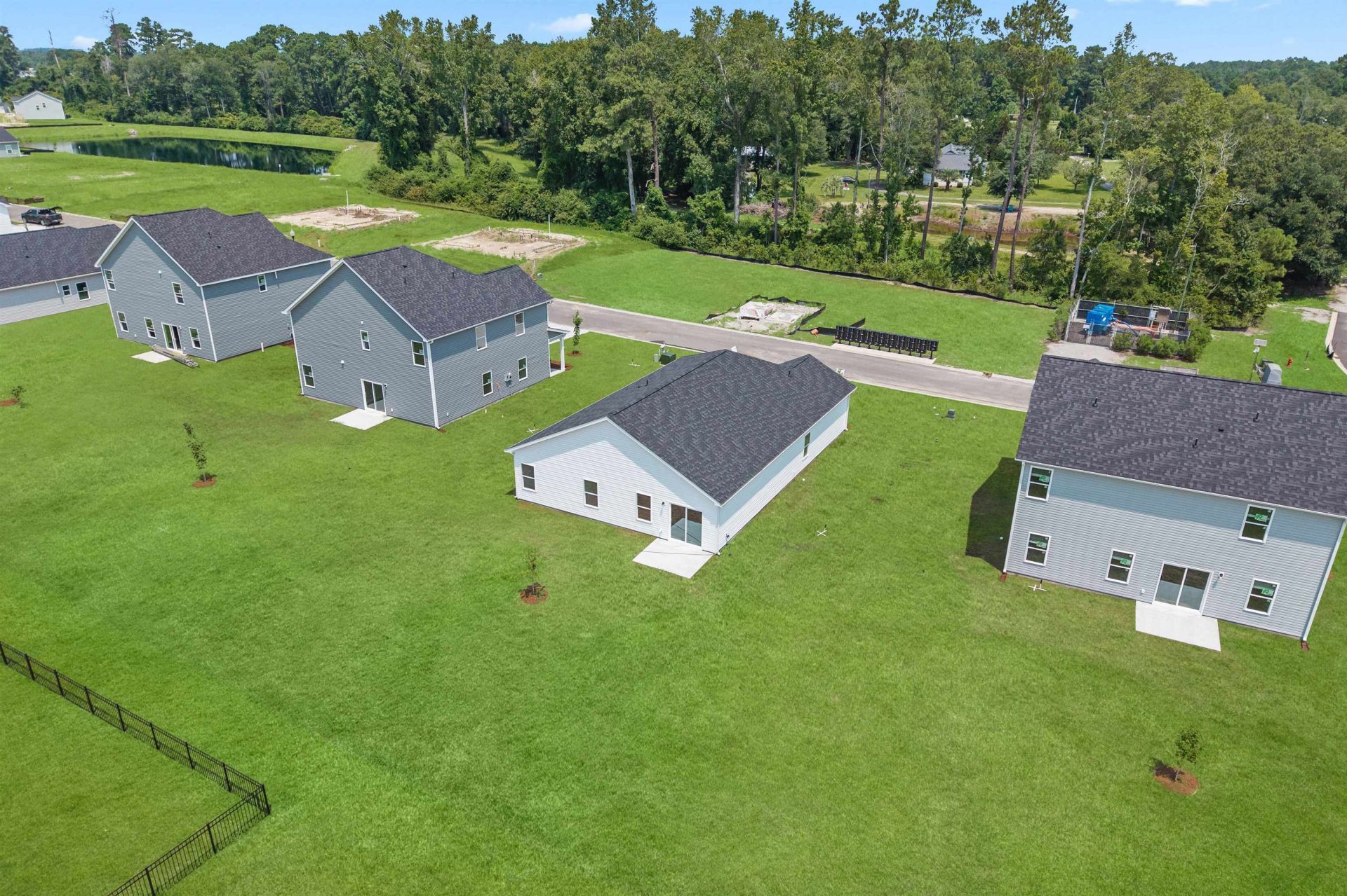 960 Caswell Dr. Photo 7