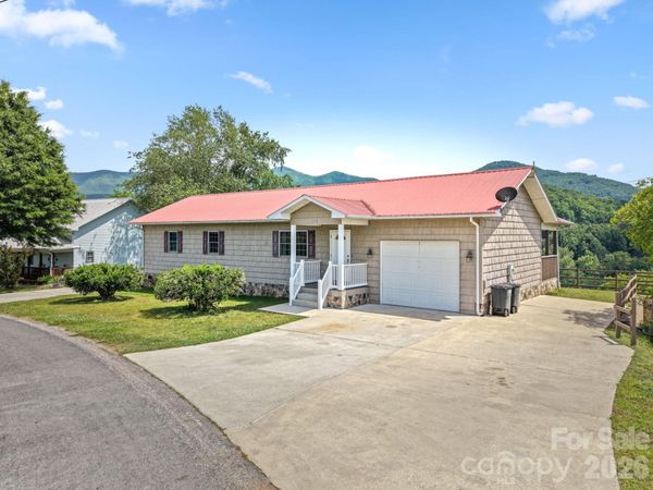 533 Lemons Branch Road , Bryson City, NC 28713