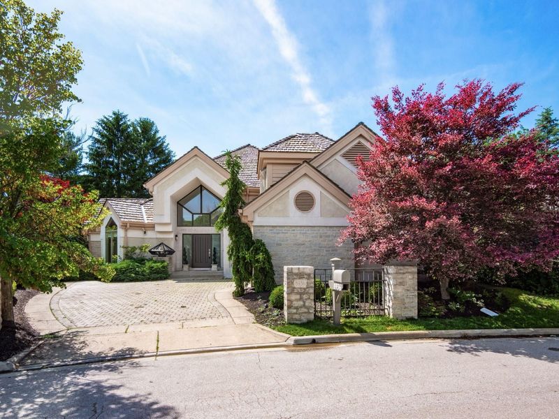 8936 Lea Court, Dublin, OH 43017 Photo 2
