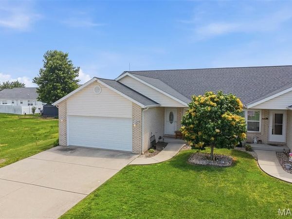 125 Auburn Court , Unit A, Highland, IL 62249