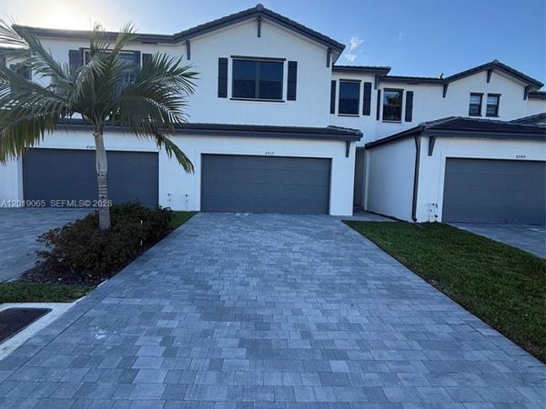 4957 Oakmont Dr , Unit 5838, Dania Beach, FL 33312