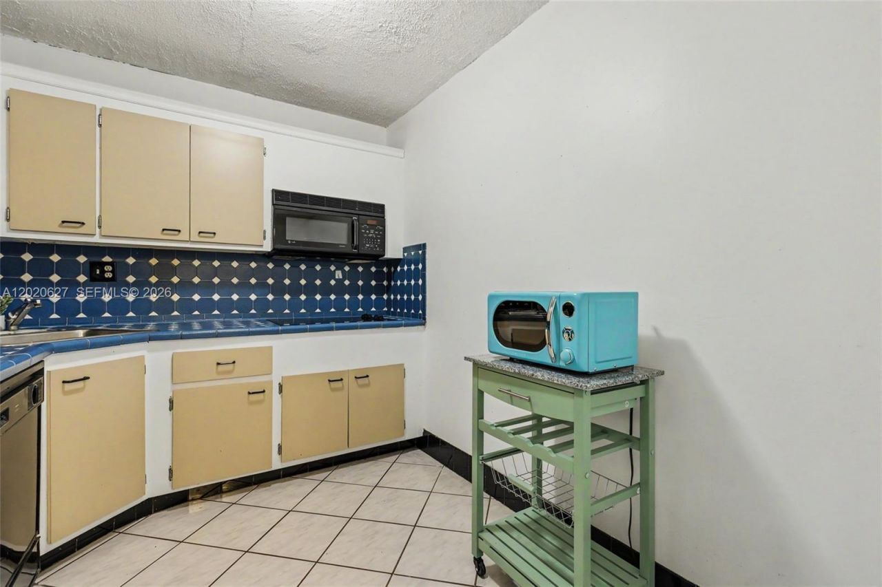 2100 Sans Souci Blvd , Unit A603, North Miami, FL 33181 Photo