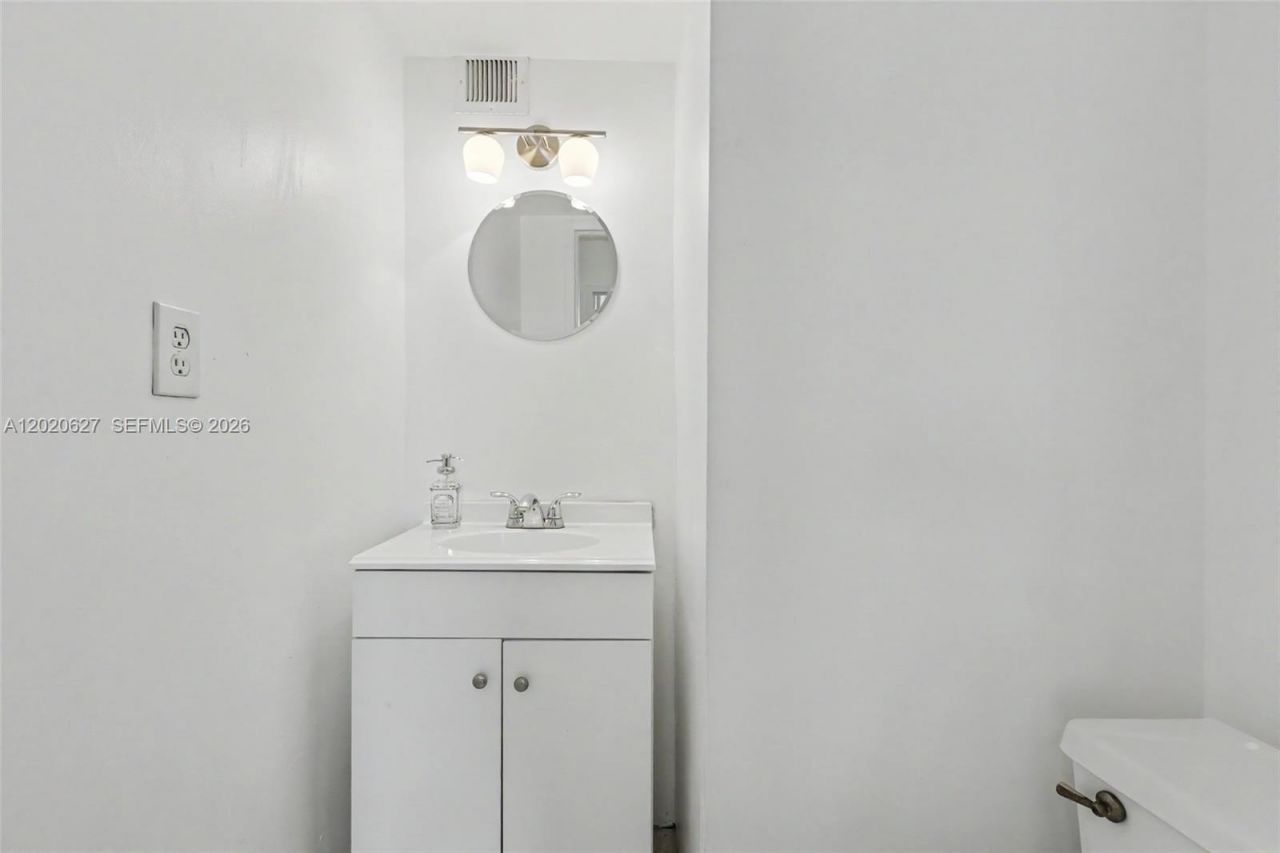 2100 Sans Souci Blvd , Unit A603, North Miami, FL 33181 Photo