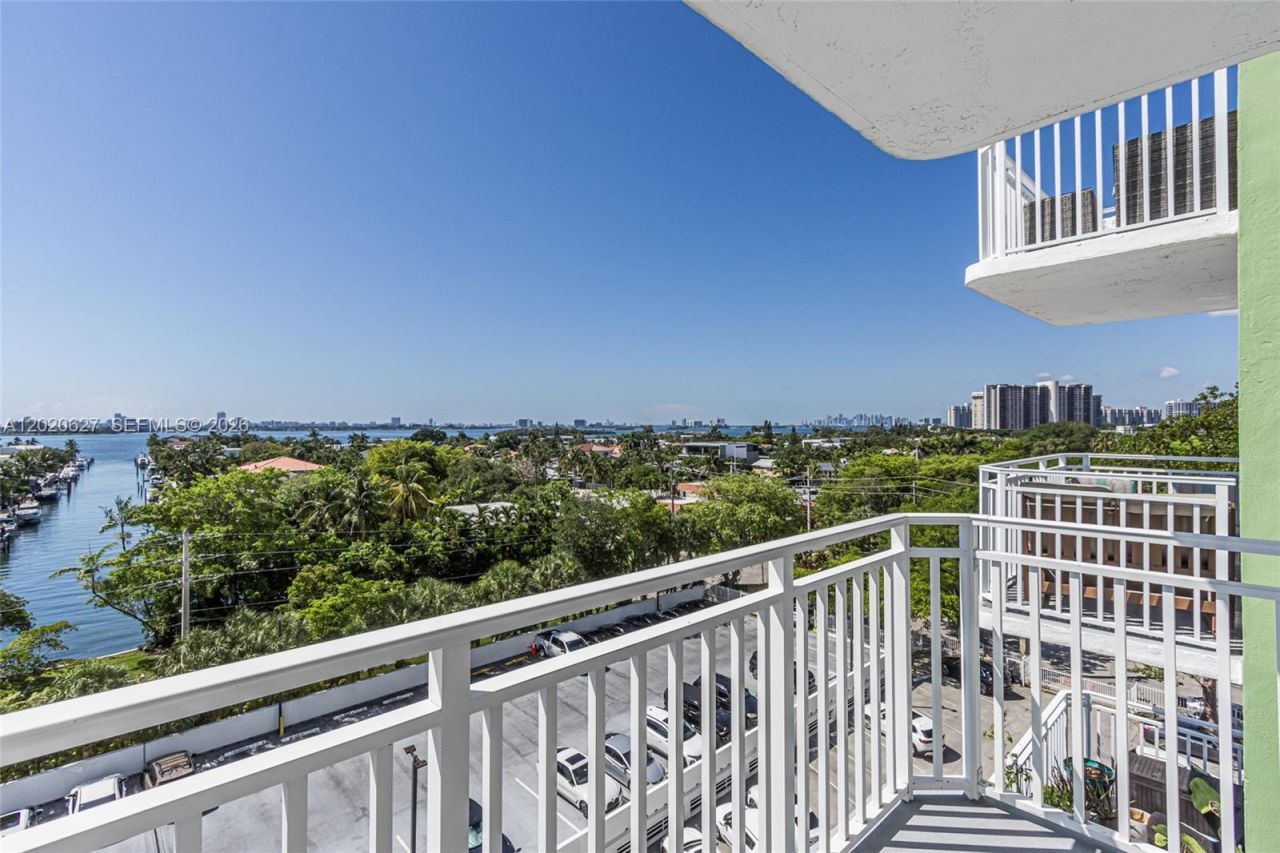 2100 Sans Souci Blvd , Unit A603, North Miami, FL 33181 Photo