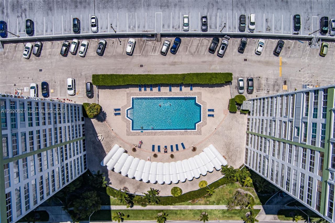 2100 Sans Souci Blvd , Unit A603, North Miami, FL 33181 Photo