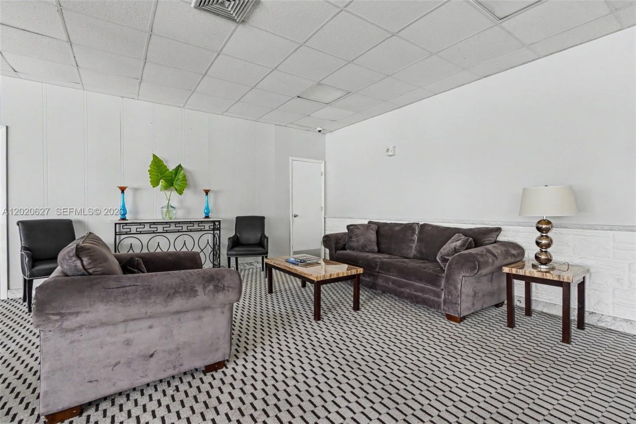 2100 Sans Souci Blvd , Unit A603, North Miami, FL 33181 Photo