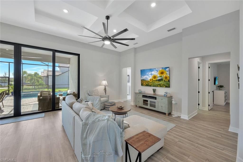17673 Kinzie Ln, Estero, FL 33928 Photo