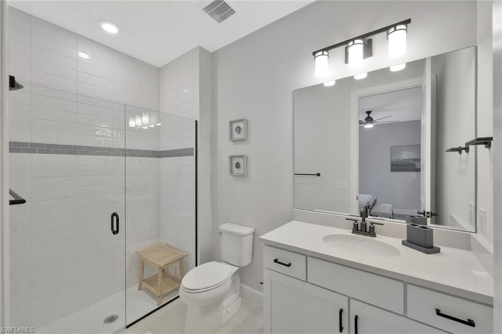 17673 Kinzie Ln, Estero, FL 33928 Photo