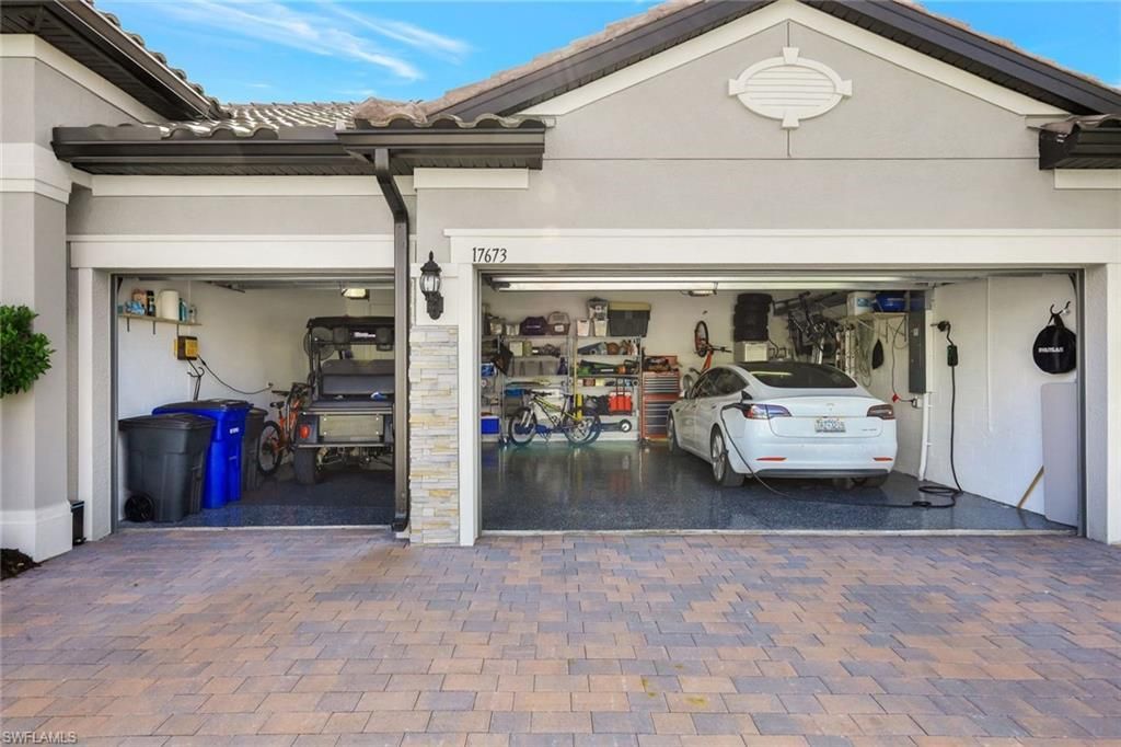17673 Kinzie Ln, Estero, FL 33928 Photo