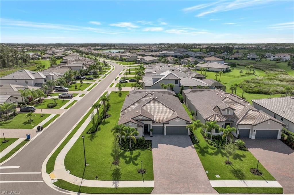 17673 Kinzie Ln, Estero, FL 33928 Photo