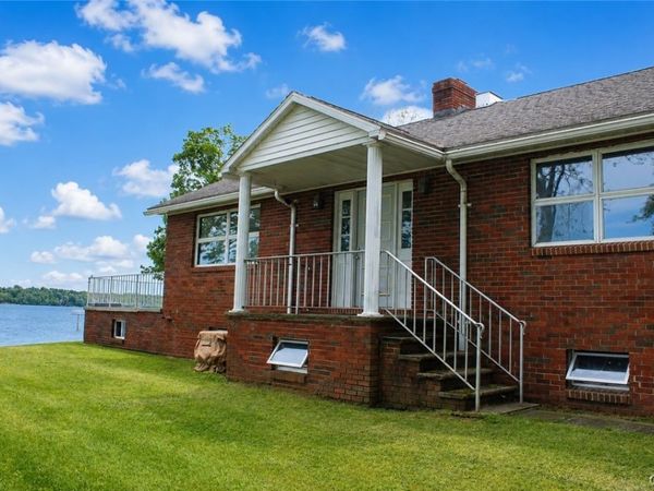 5854 W Lake Road , Auburn, NY 13021