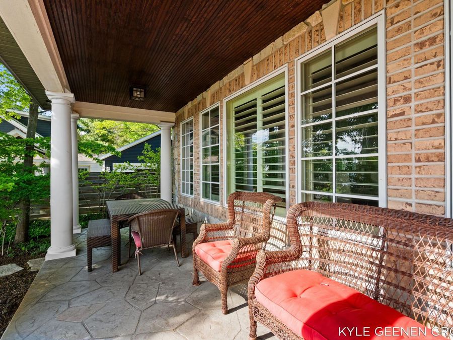 Property Image 95