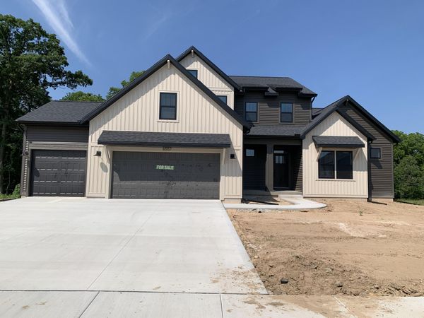 6557 Ravine Pt Drive NE, Rockford, MI 49341