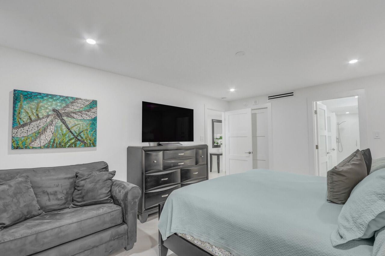 5380 N Ocean Drive, Unit 17e, Singer Island, FL 33404 Photo