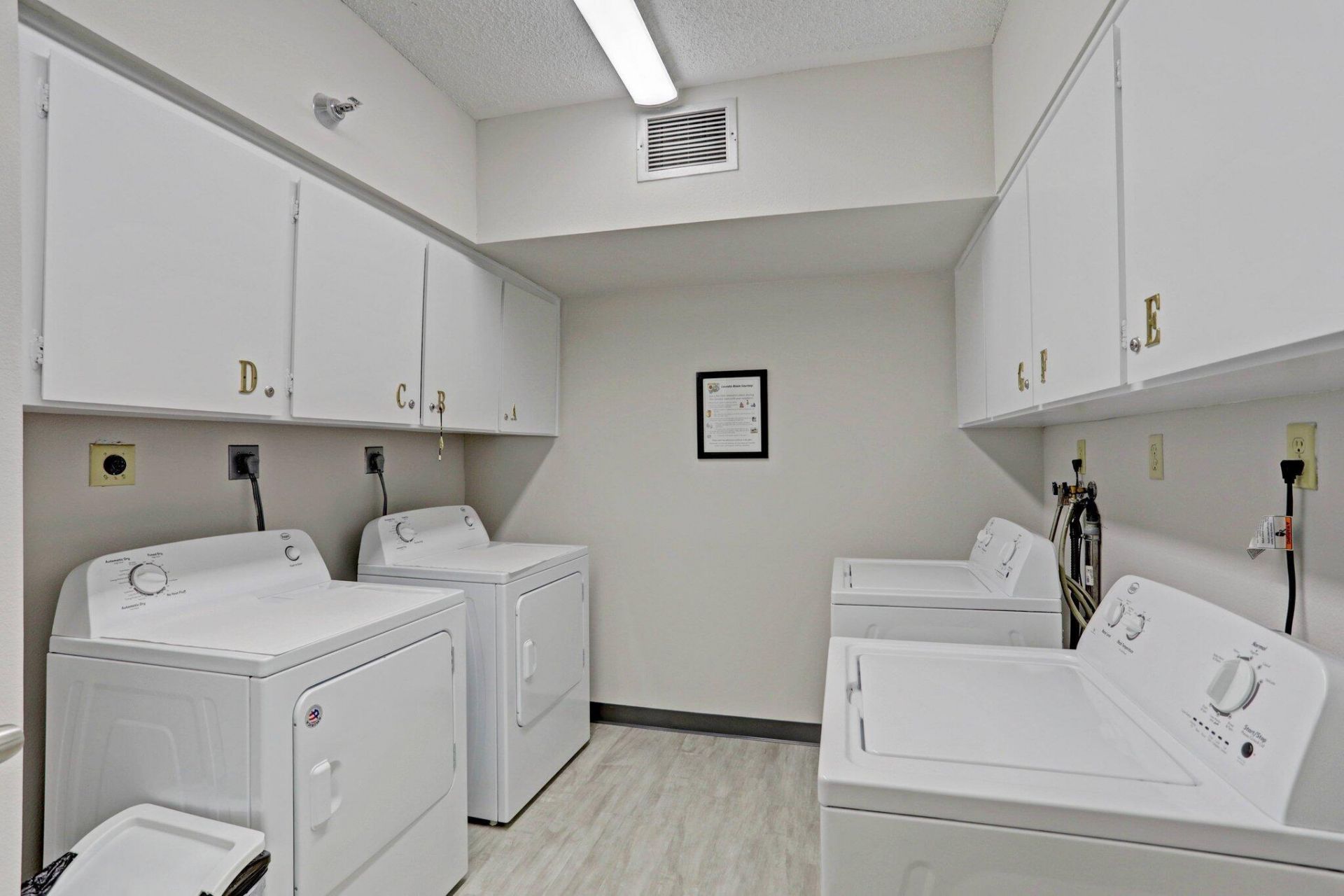 5380 N Ocean Drive, Unit 17e, Singer Island, FL 33404 Photo