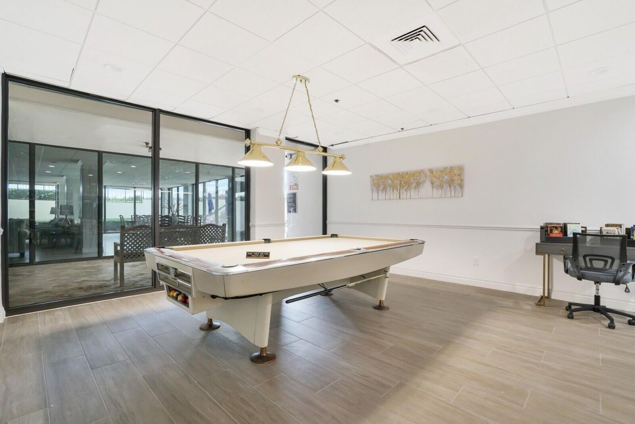 5380 N Ocean Drive, Unit 17e, Singer Island, FL 33404 Photo