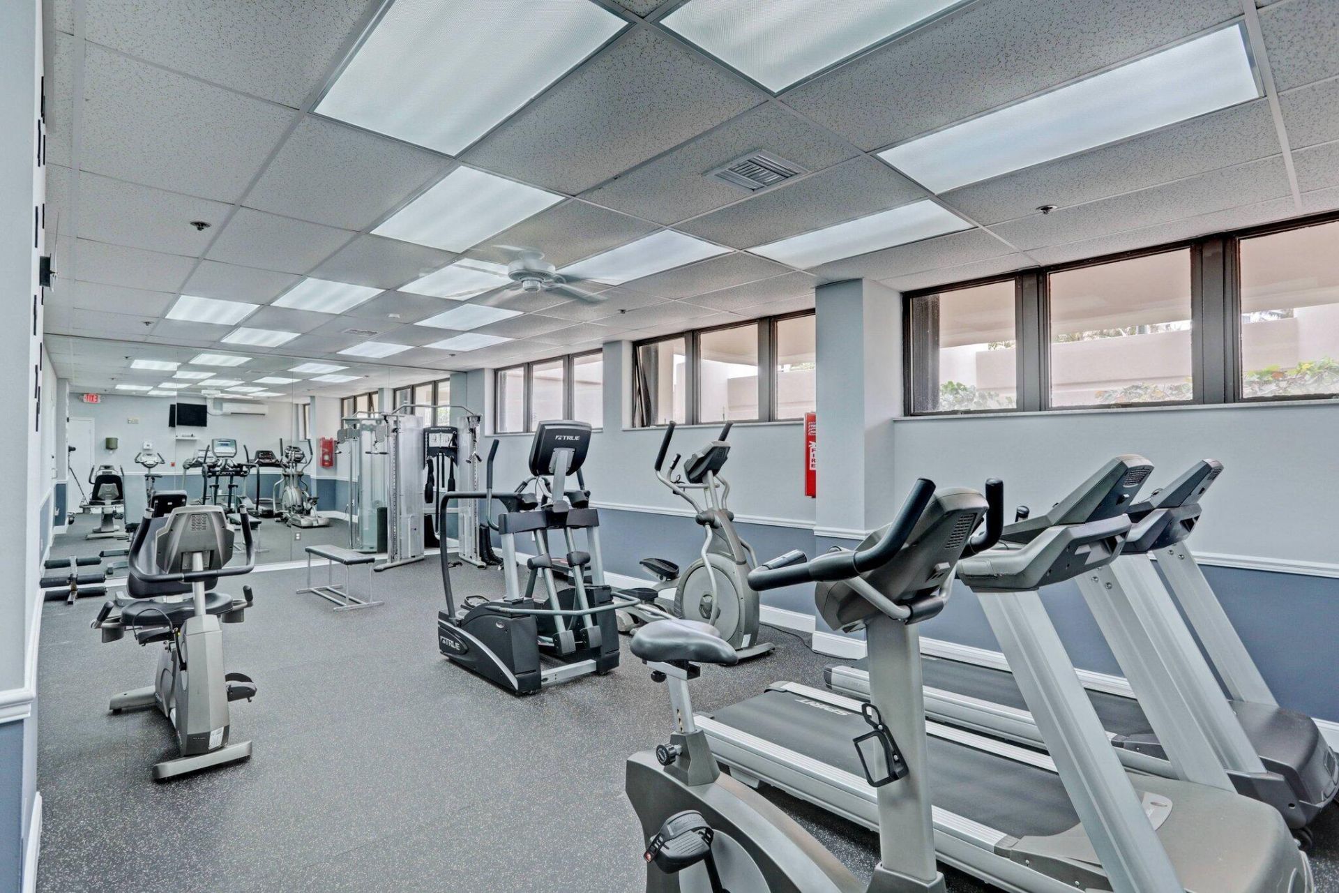 5380 N Ocean Drive, Unit 17e, Singer Island, FL 33404 Photo