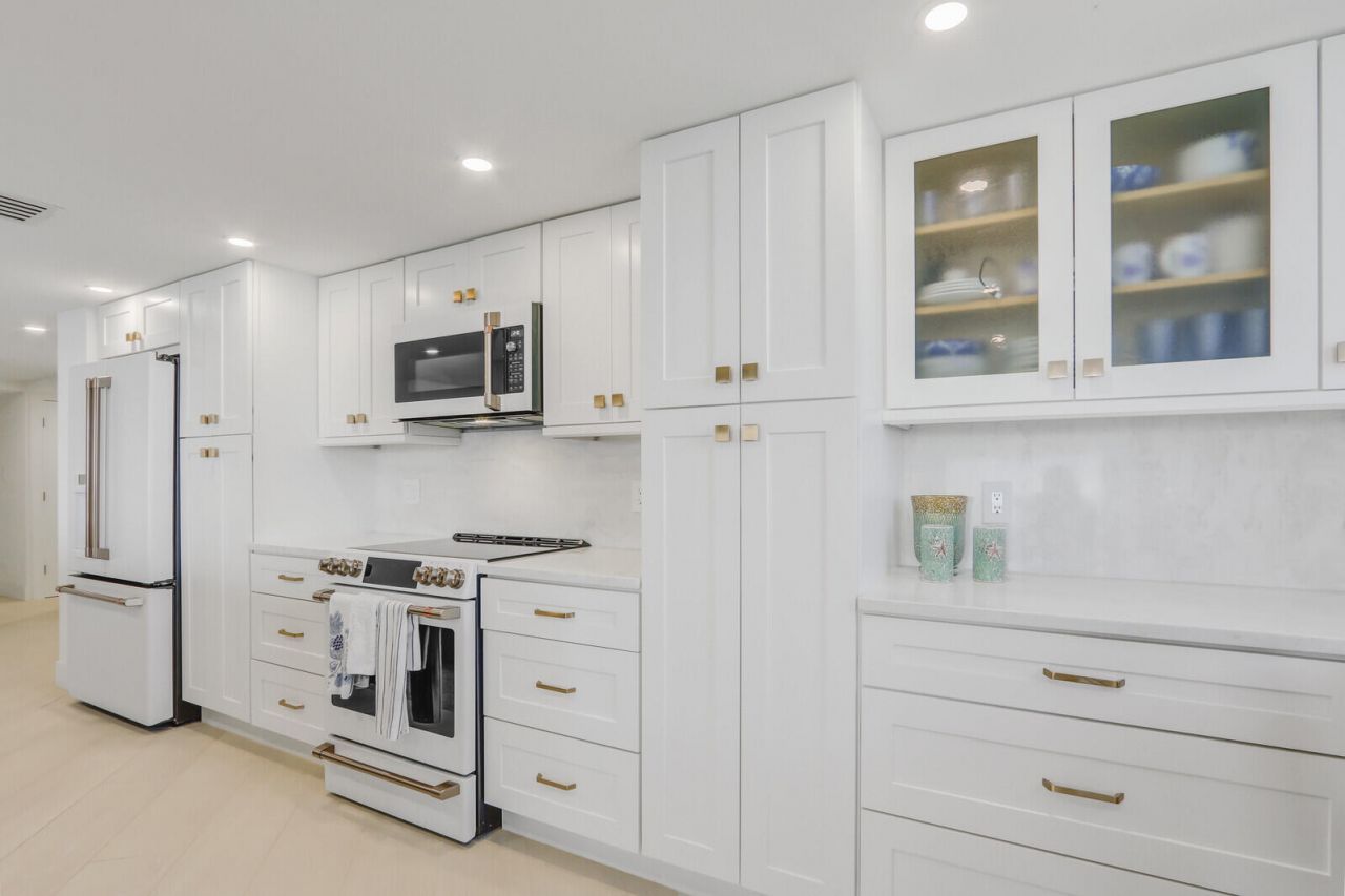 5380 N Ocean Drive, Unit 17e, Singer Island, FL 33404 Photo