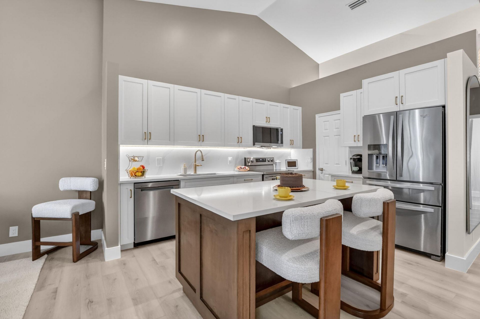 5801 Coach House Circle, Unit E, Boca Raton, FL 33486 Photo