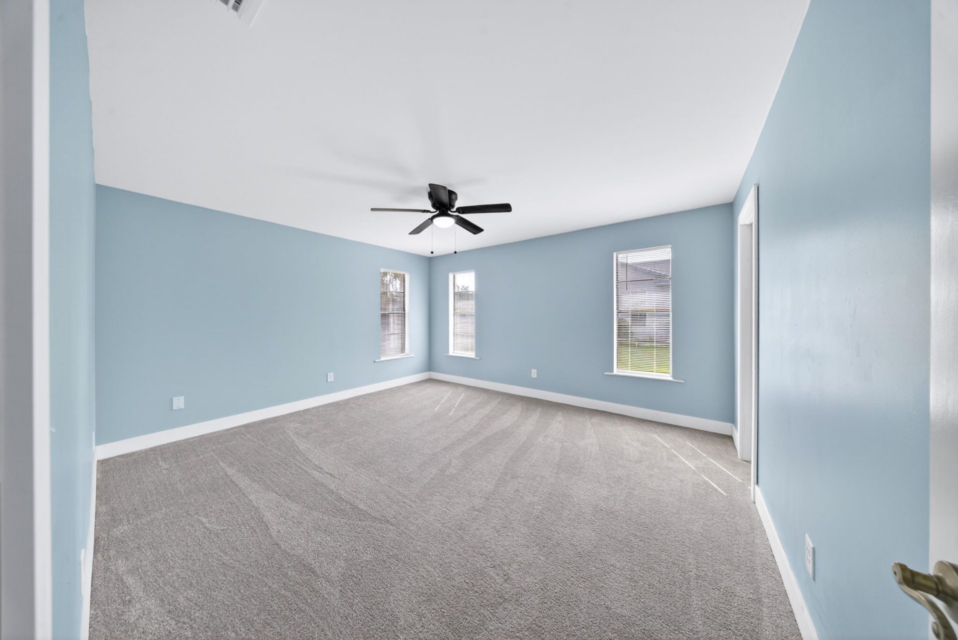 662 SE Essex Drive, Port Saint Lucie, FL 34984 Photo