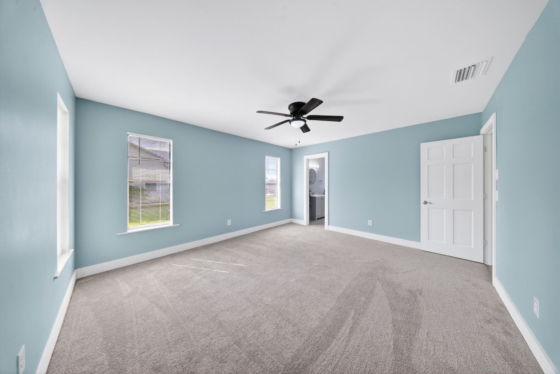 662 SE Essex Drive, Port Saint Lucie, FL 34984 Photo