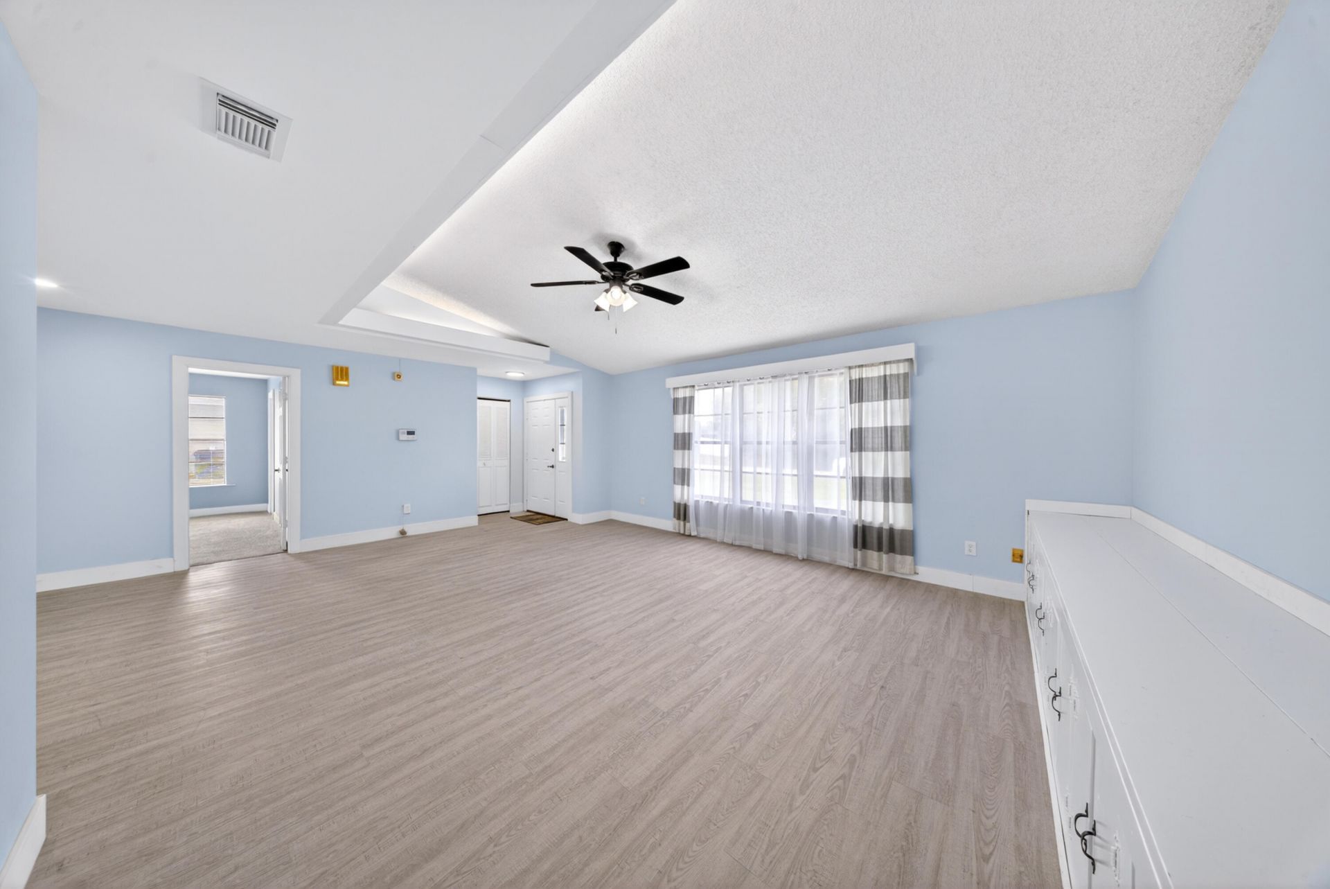 662 SE Essex Drive, Port Saint Lucie, FL 34984 Photo