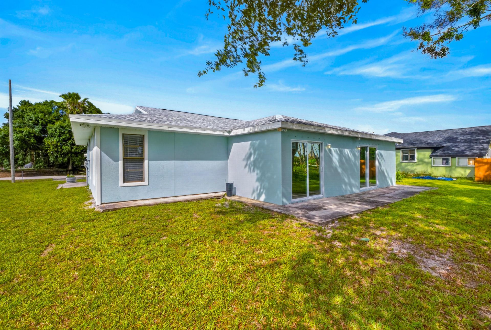 662 SE Essex Drive, Port Saint Lucie, FL 34984 Photo