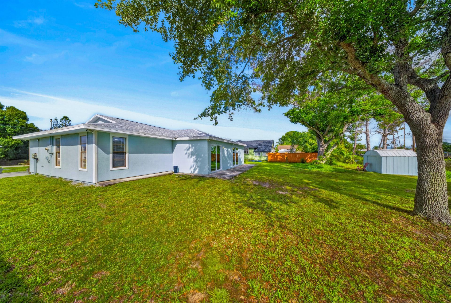 662 SE Essex Drive, Port Saint Lucie, FL 34984 Photo