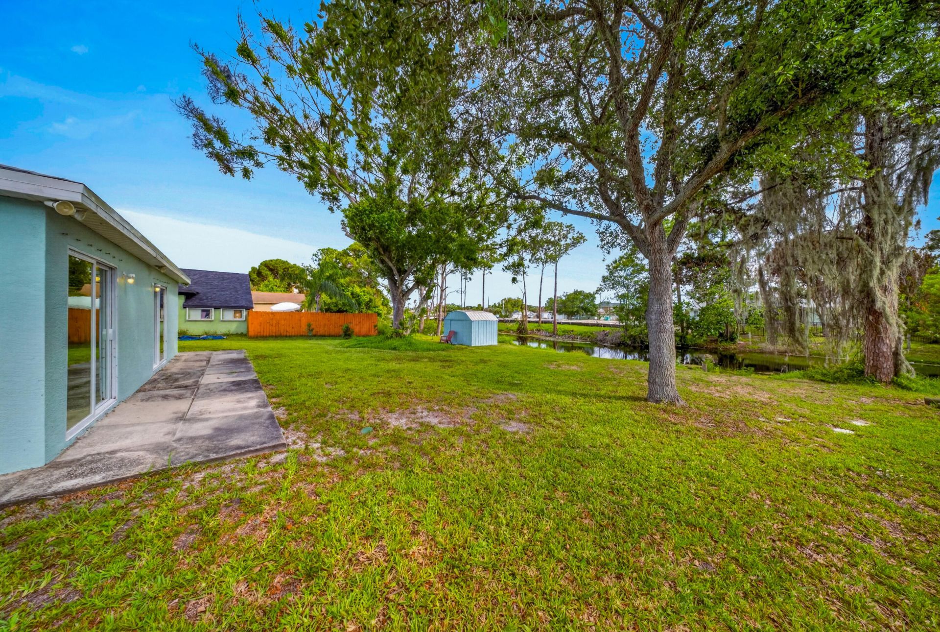 662 SE Essex Drive, Port Saint Lucie, FL 34984 Photo