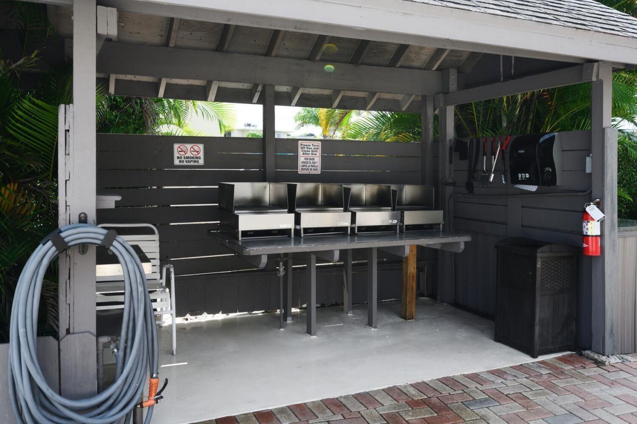 2534 Garden Drive S, Unit 203, Lake Worth, FL 33461 Photo
