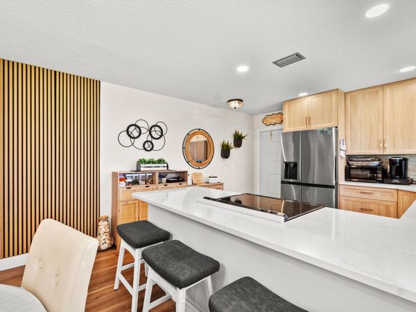 61 Woodland Drive, Unit 107, Vero Beach, FL 32962