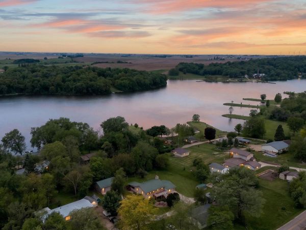 2172 Anchor Drive, Garwin, IA 50632